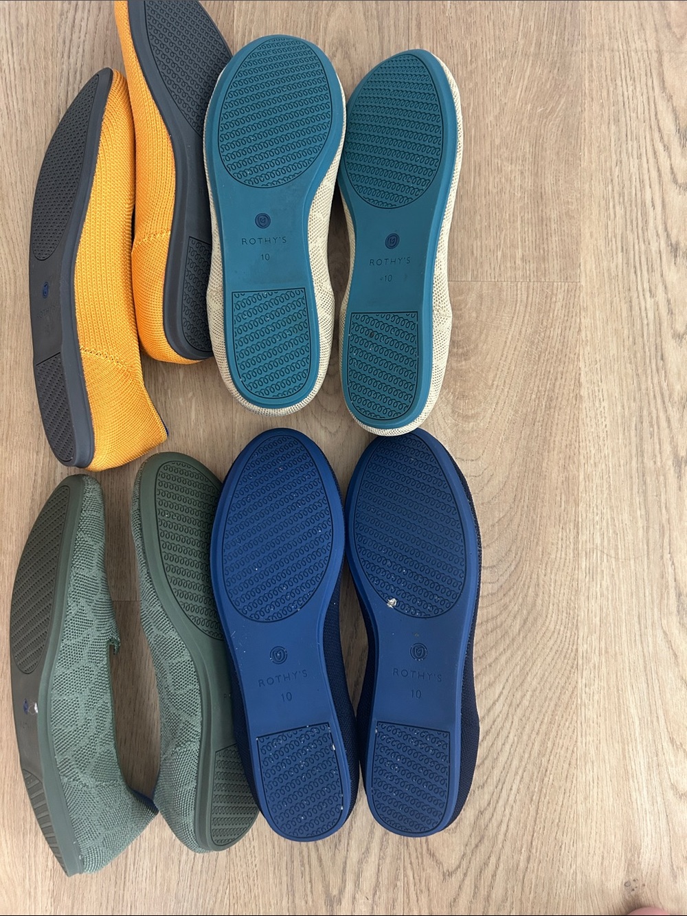 Rothy's Women's Bundle of 4 Pairs Size 10 - Picture 3 of 8